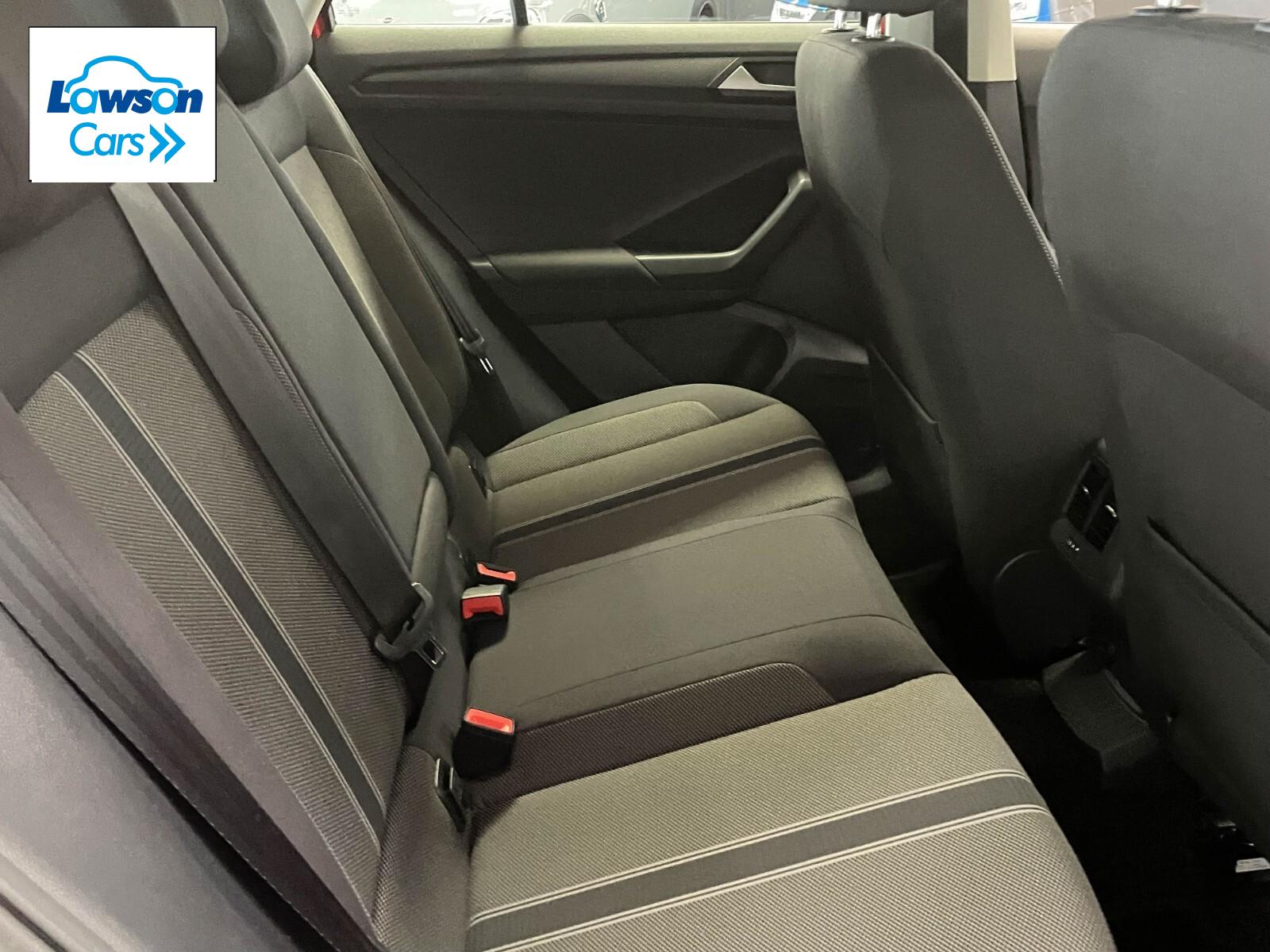 Volkswagen T-roc 1.0 TSI SE 5dr