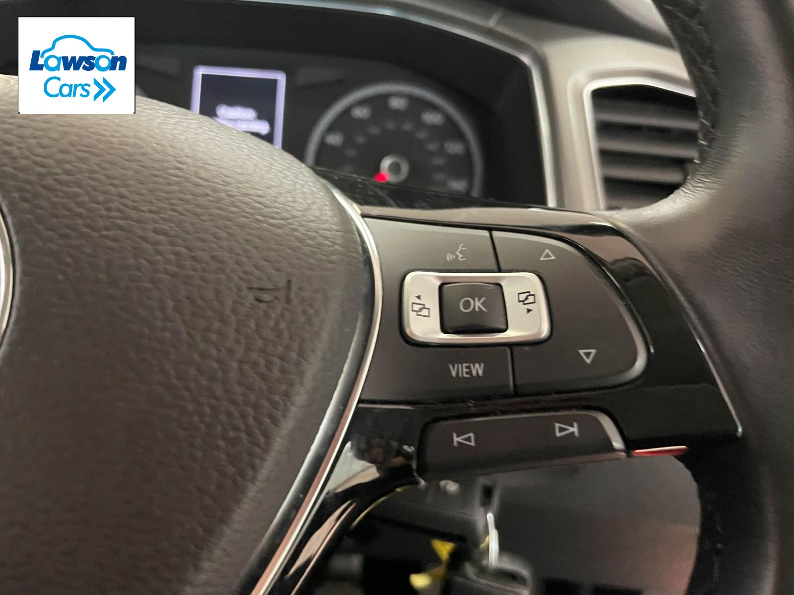 Volkswagen T-roc 1.0 TSI SE 5dr