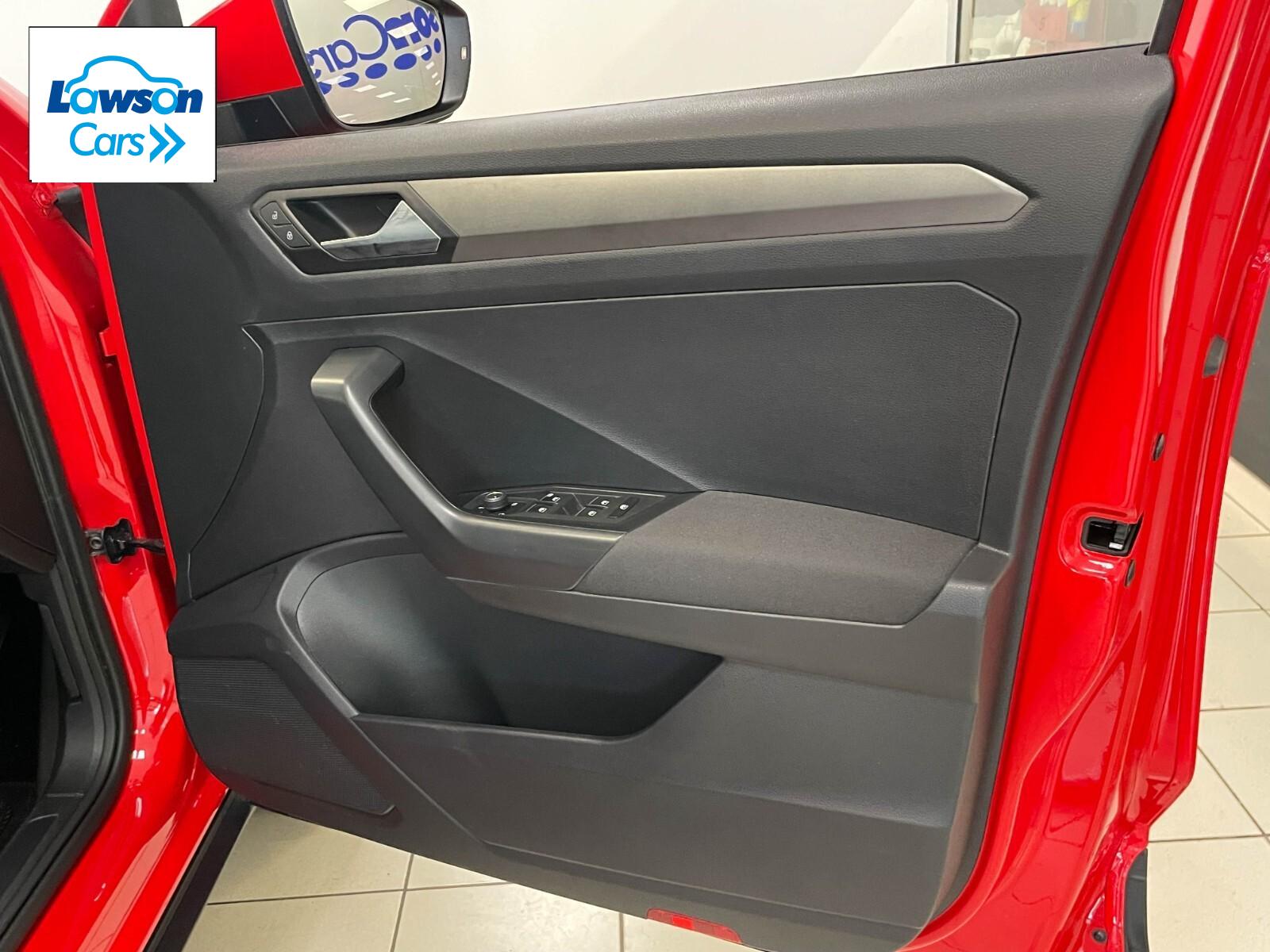 Volkswagen T-roc 1.0 TSI SE 5dr