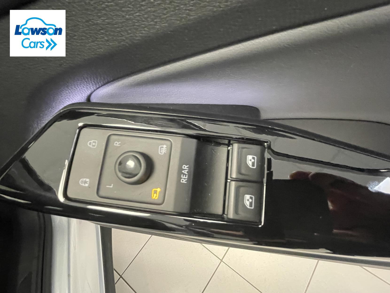 Volkswagen ID.4 Pure 52kWh Life SUV 5dr Electric Auto (148 ps)