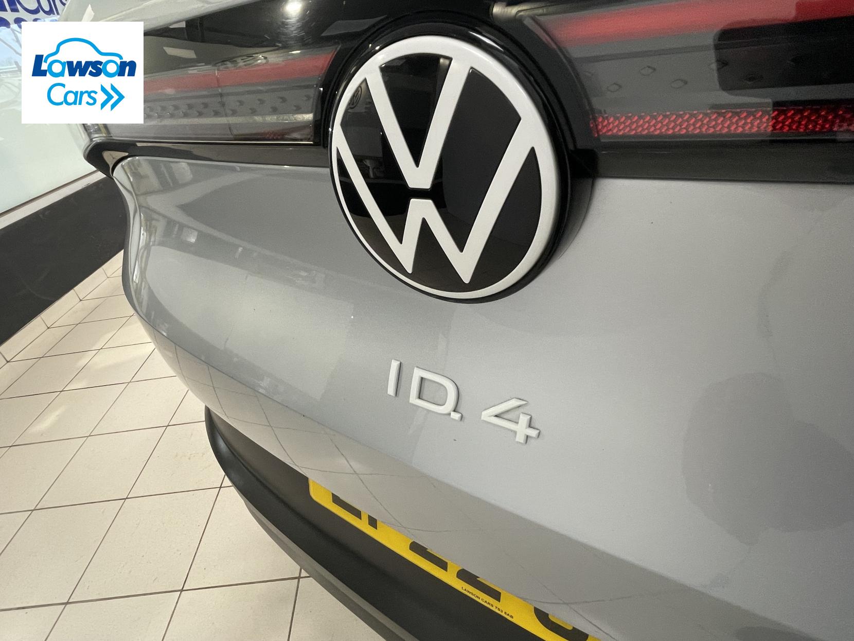 Volkswagen ID.4 Pure 52kWh Life SUV 5dr Electric Auto (148 ps)