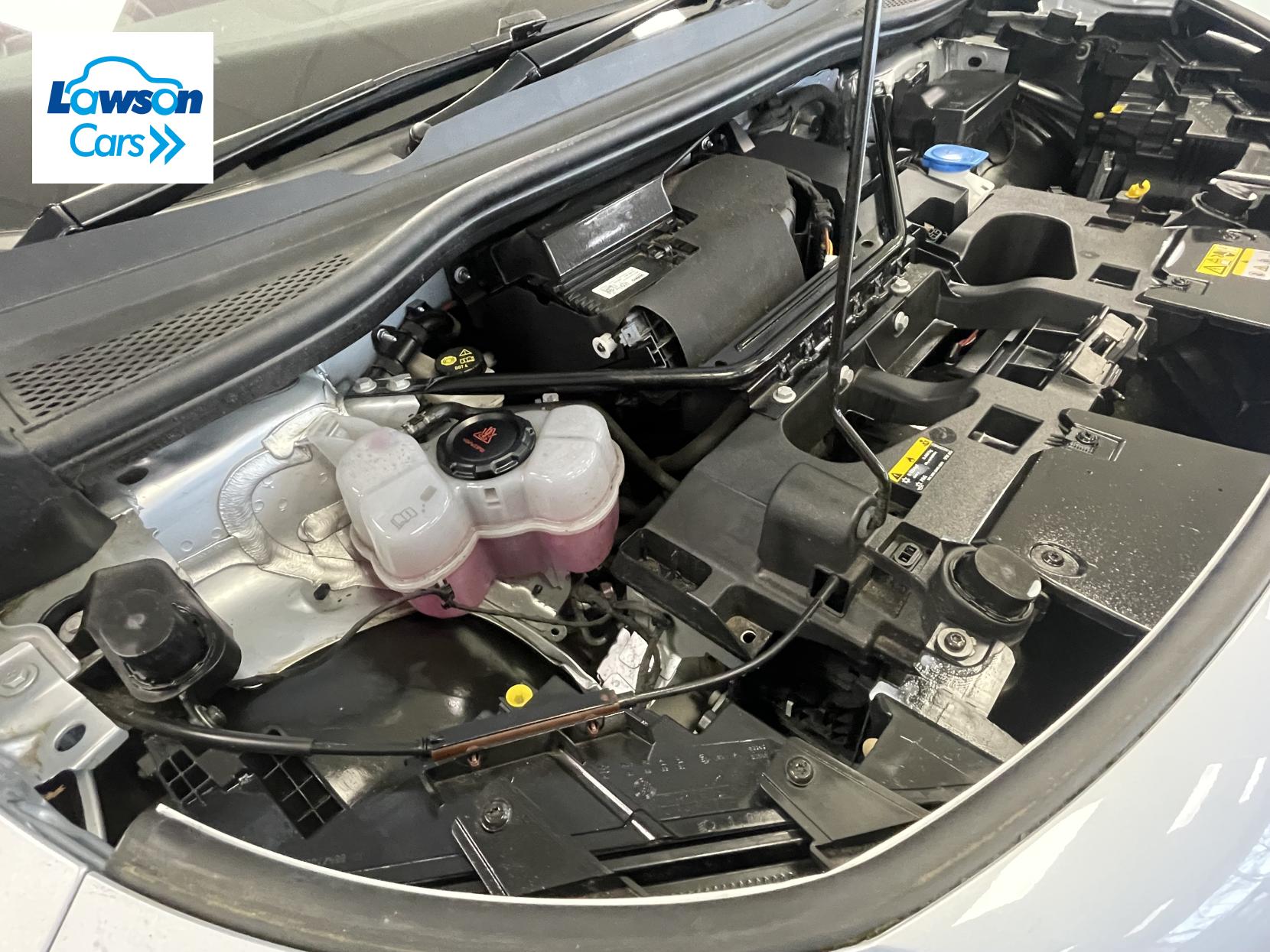 Volkswagen ID.4 Pure 52kWh Life SUV 5dr Electric Auto (148 ps)