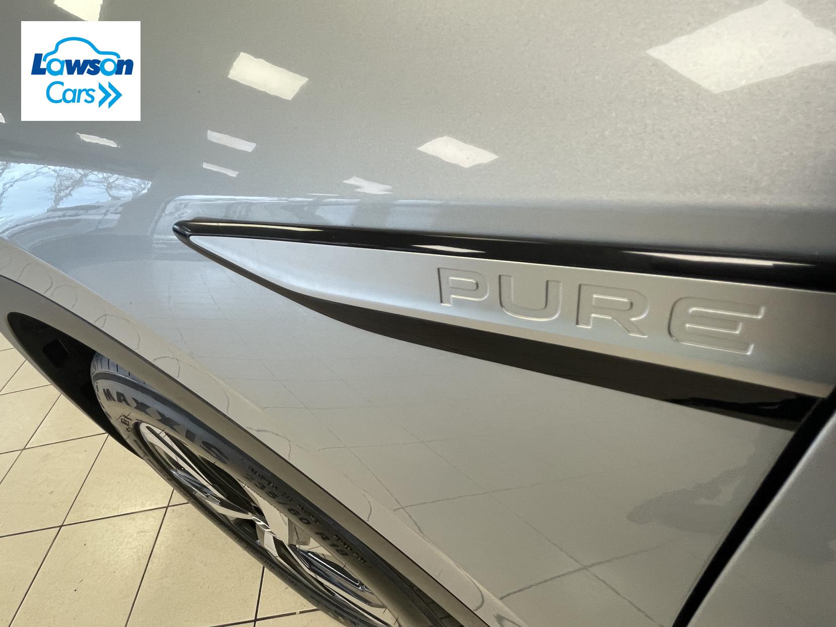 Volkswagen ID.4 Pure 52kWh Life SUV 5dr Electric Auto (148 ps)