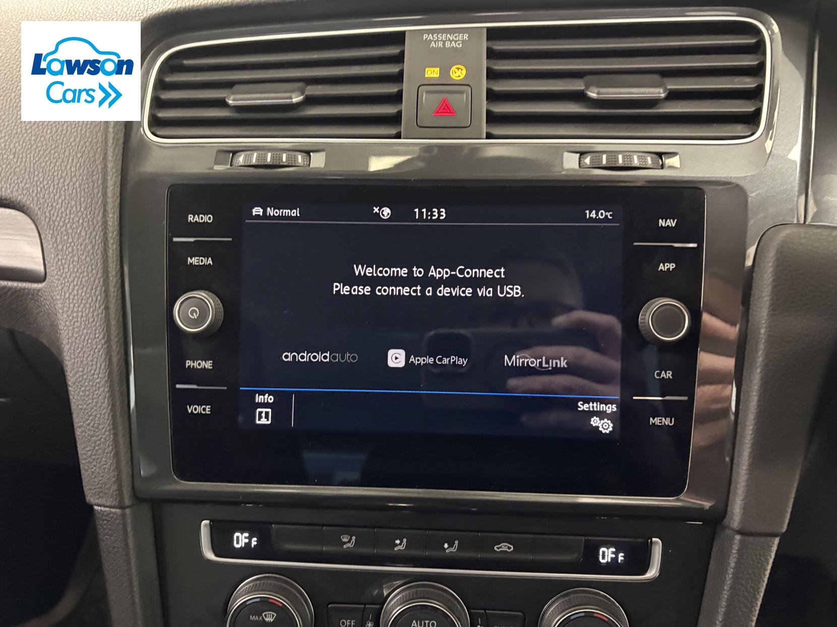 Volkswagen e-Golf 35.8kWh e-Golf Hatchback 5dr Electric Auto (136 ps)