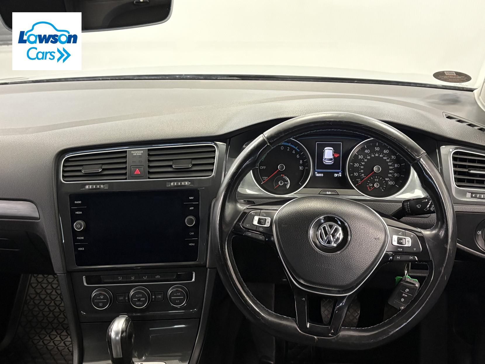 Volkswagen e-Golf 35.8kWh e-Golf Hatchback 5dr Electric Auto (136 ps)