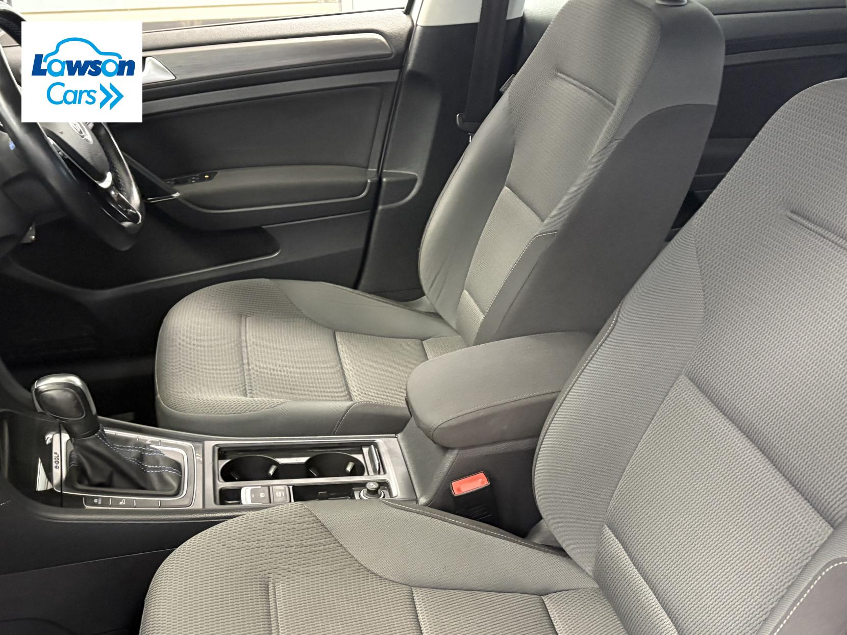 Volkswagen e-Golf 35.8kWh e-Golf Hatchback 5dr Electric Auto (136 ps)