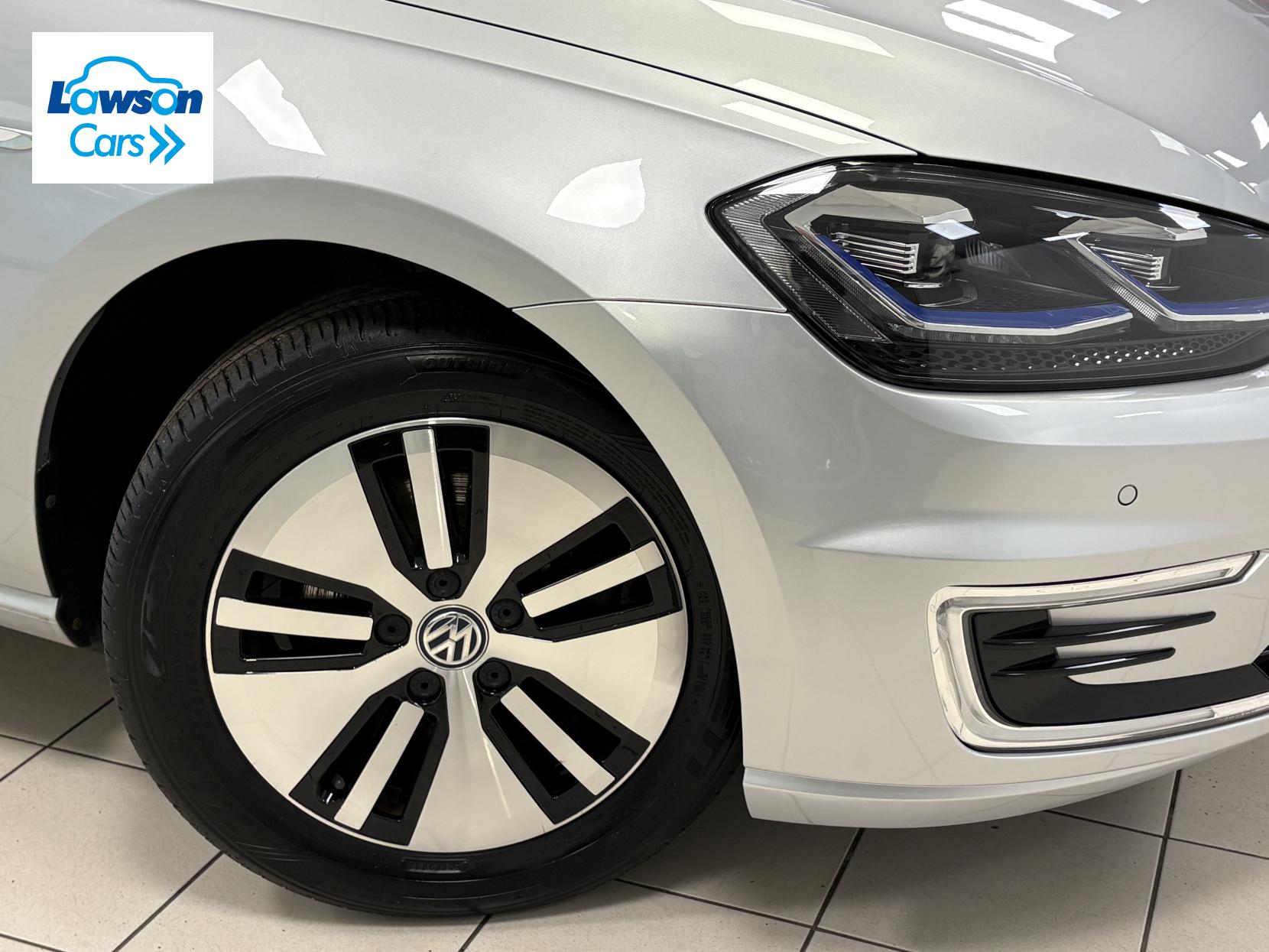 Volkswagen e-Golf 35.8kWh e-Golf Hatchback 5dr Electric Auto (136 ps)