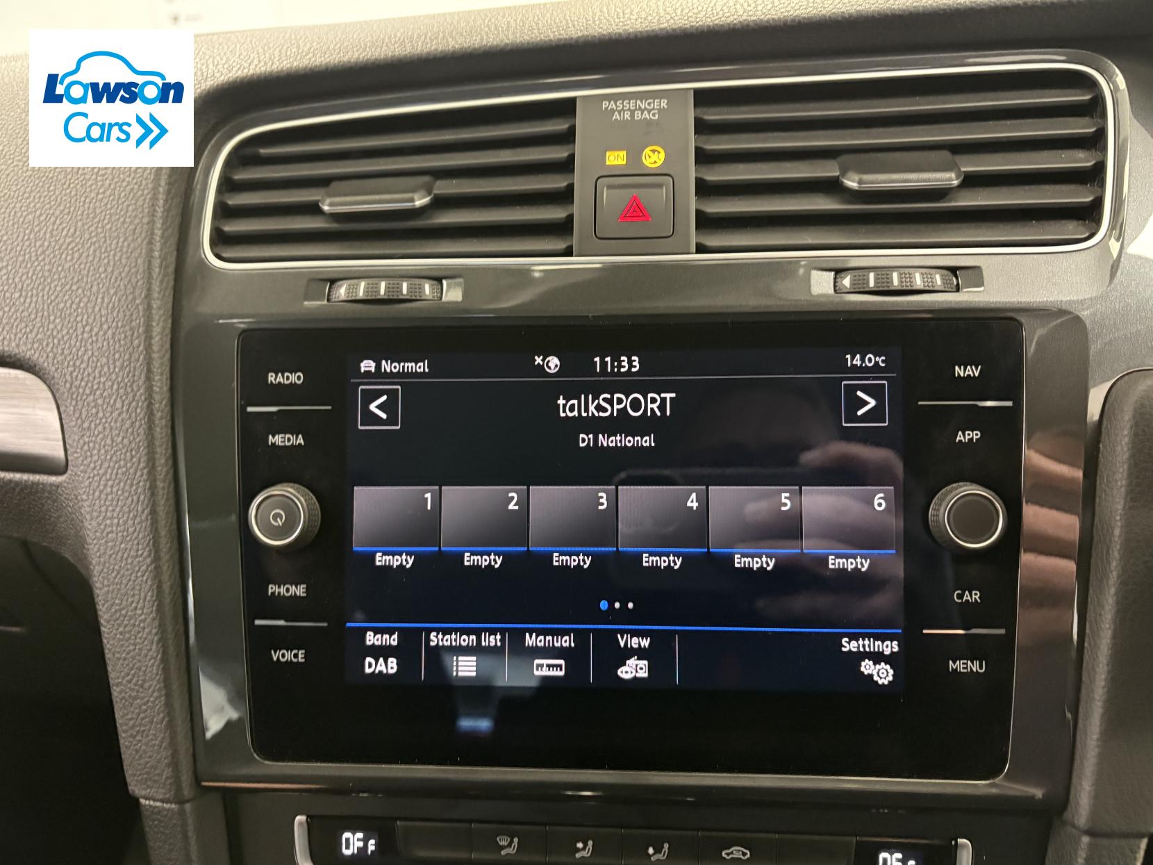 Volkswagen e-Golf 35.8kWh e-Golf Hatchback 5dr Electric Auto (136 ps)