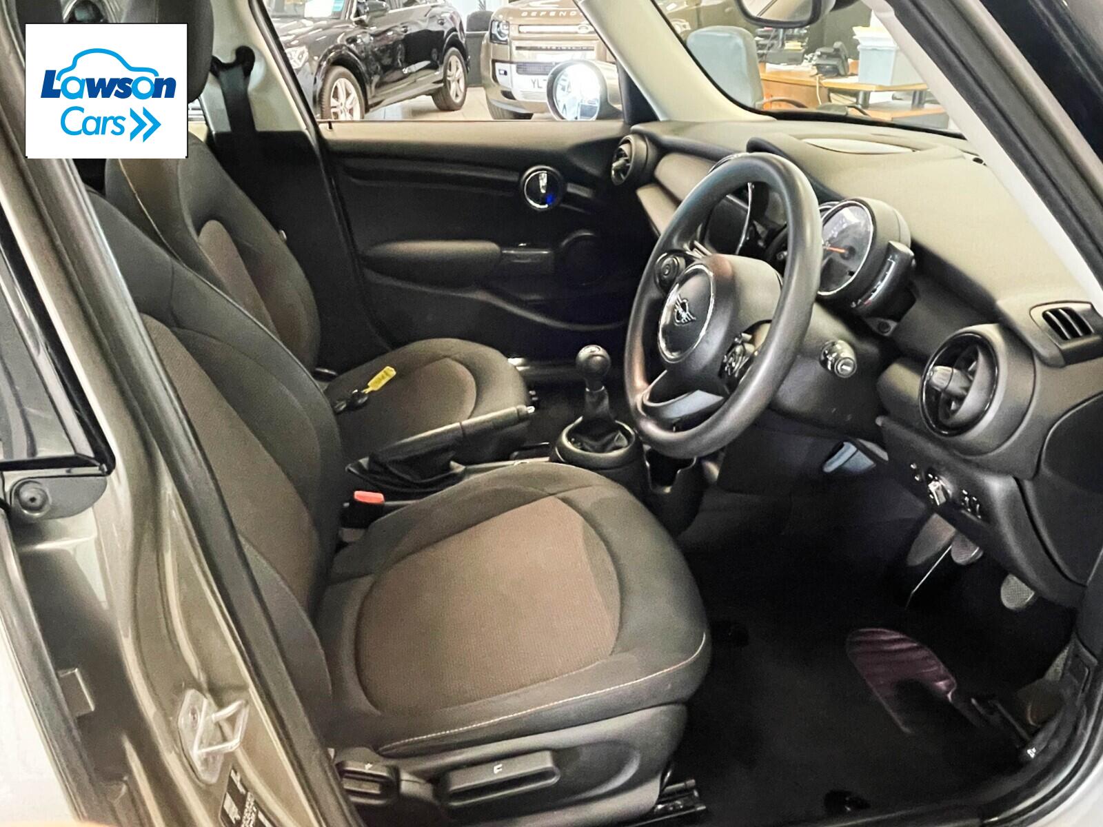 MINI HATCHBACK 1.5 One Classic II 5dr [Comfort/Nav Pack]