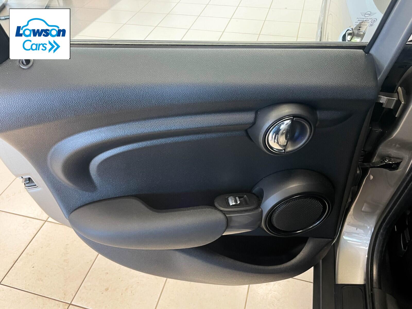 MINI HATCHBACK 1.5 One Classic II 5dr [Comfort/Nav Pack]