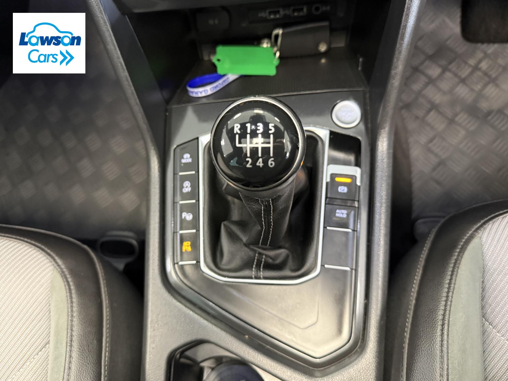 Volkswagen Tiguan 2.0 TDI R-Line Tech SUV 5dr Diesel Manual Euro 6 (s/s) (150 ps)