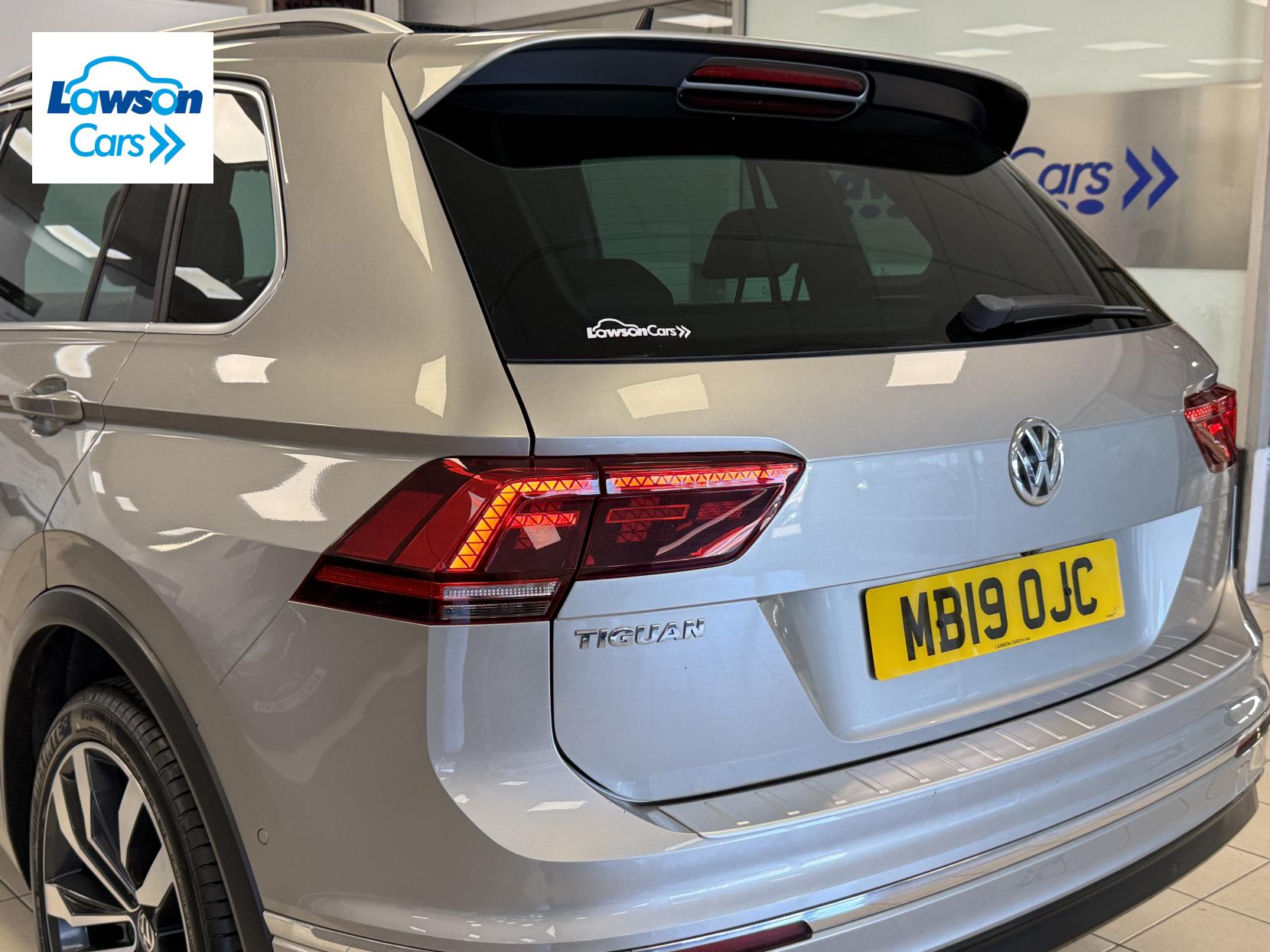 Volkswagen Tiguan 2.0 TDI R-Line Tech SUV 5dr Diesel Manual Euro 6 (s/s) (150 ps)