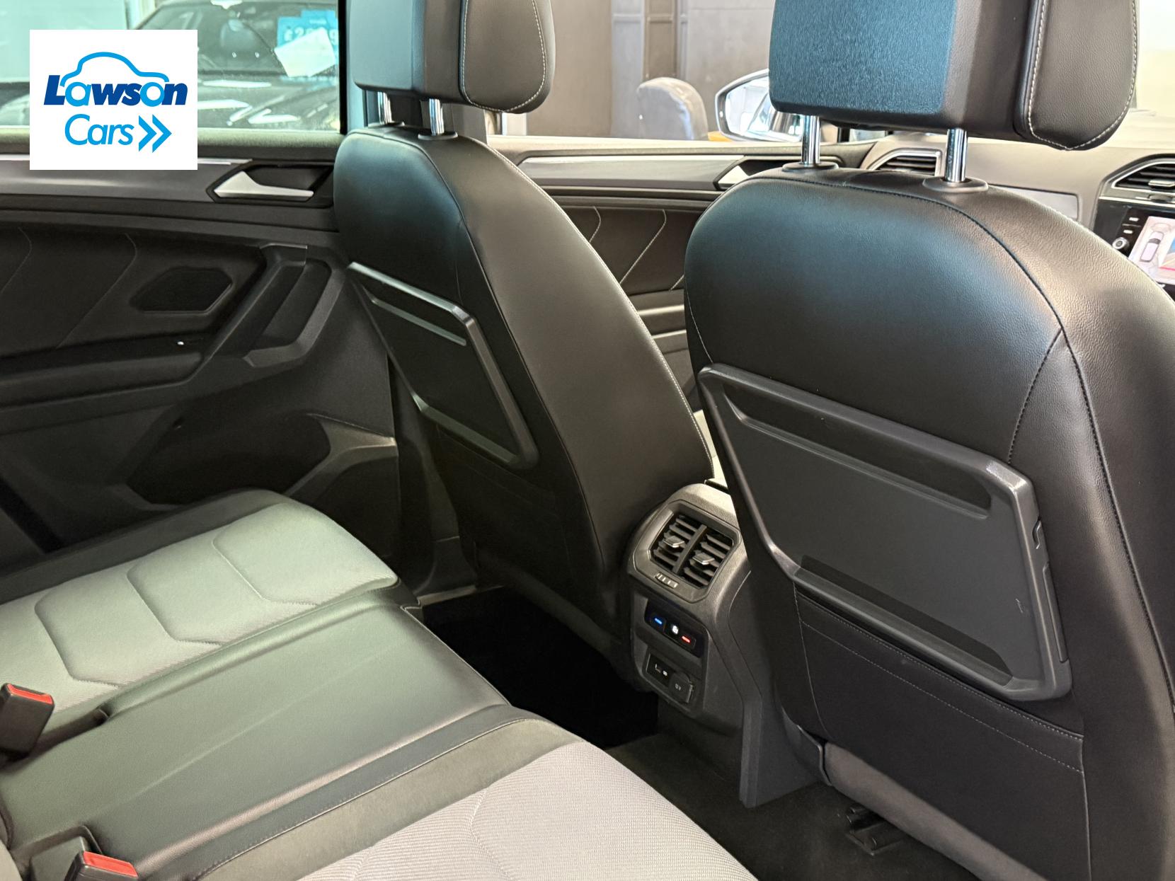 Volkswagen Tiguan 2.0 TDI R-Line Tech SUV 5dr Diesel Manual Euro 6 (s/s) (150 ps)