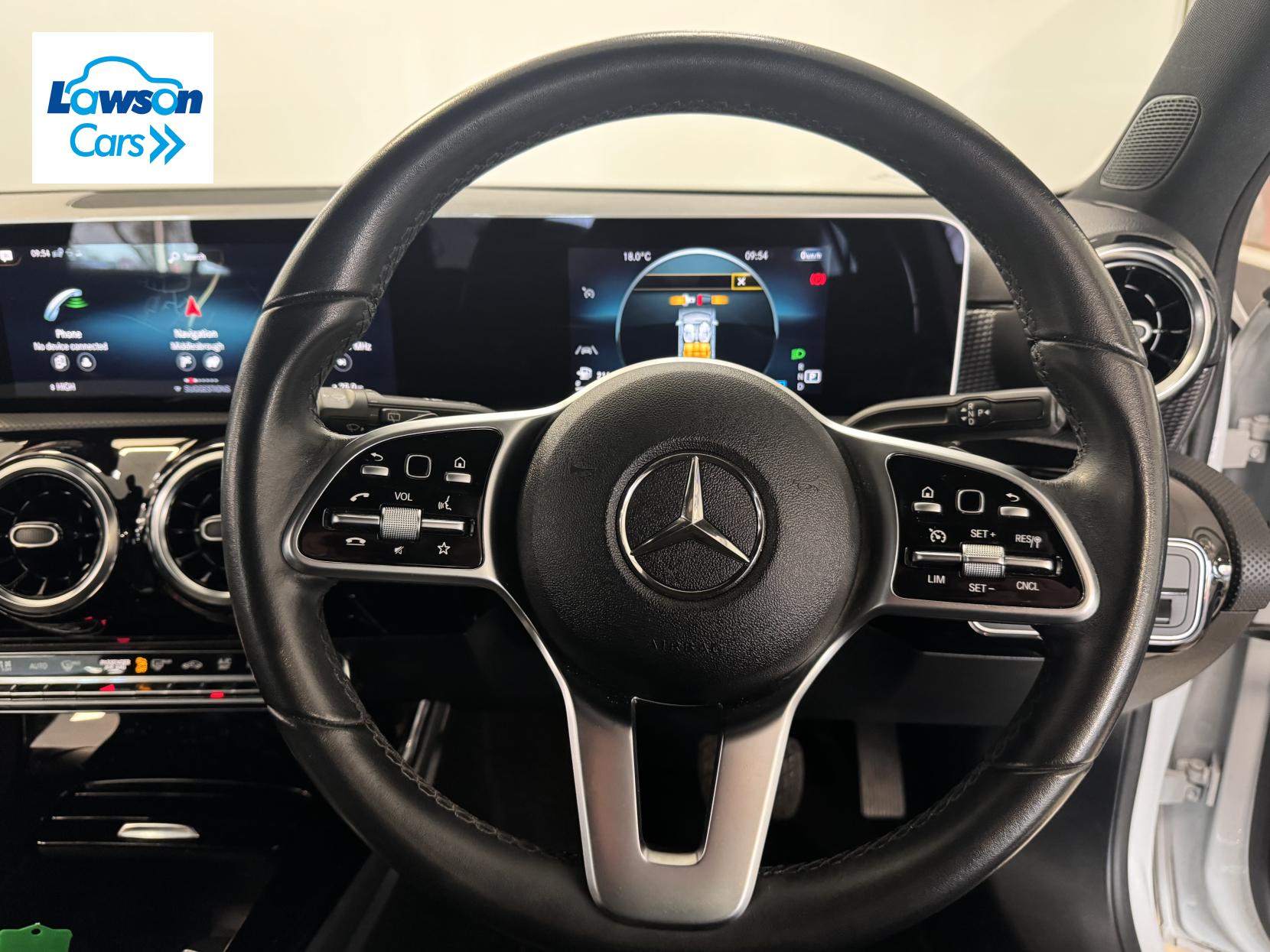 Mercedes-Benz A Class 1.5 A180d Sport (Executive) Hatchback 5dr Diesel 7G-DCT Euro 6 (s/s) (116 ps)