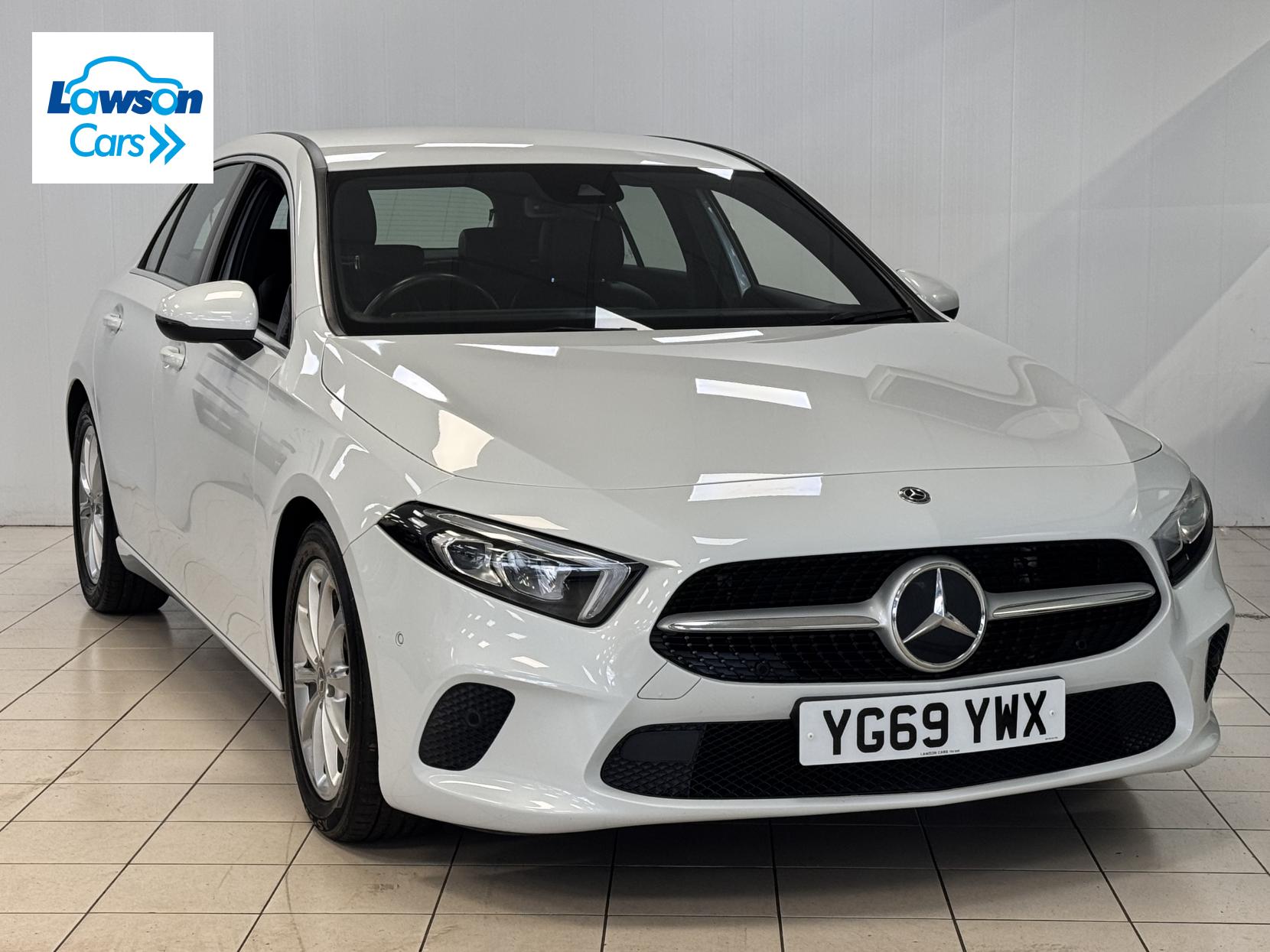 Mercedes-Benz A Class 1.5 A180d Sport (Executive) Hatchback 5dr Diesel 7G-DCT Euro 6 (s/s) (116 ps)