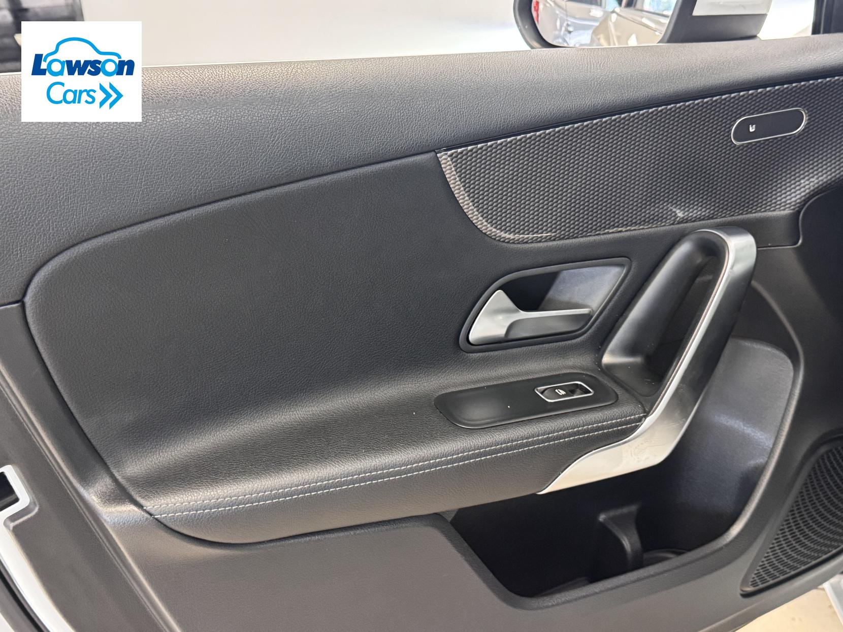 Mercedes-Benz A Class 1.5 A180d Sport (Executive) Hatchback 5dr Diesel 7G-DCT Euro 6 (s/s) (116 ps)