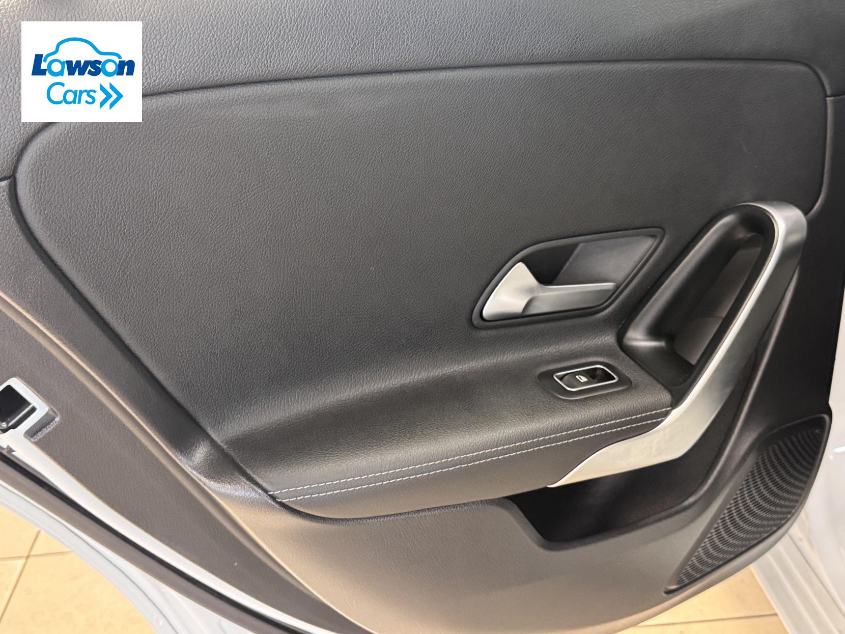 Mercedes-Benz A Class 1.5 A180d Sport (Executive) Hatchback 5dr Diesel 7G-DCT Euro 6 (s/s) (116 ps)