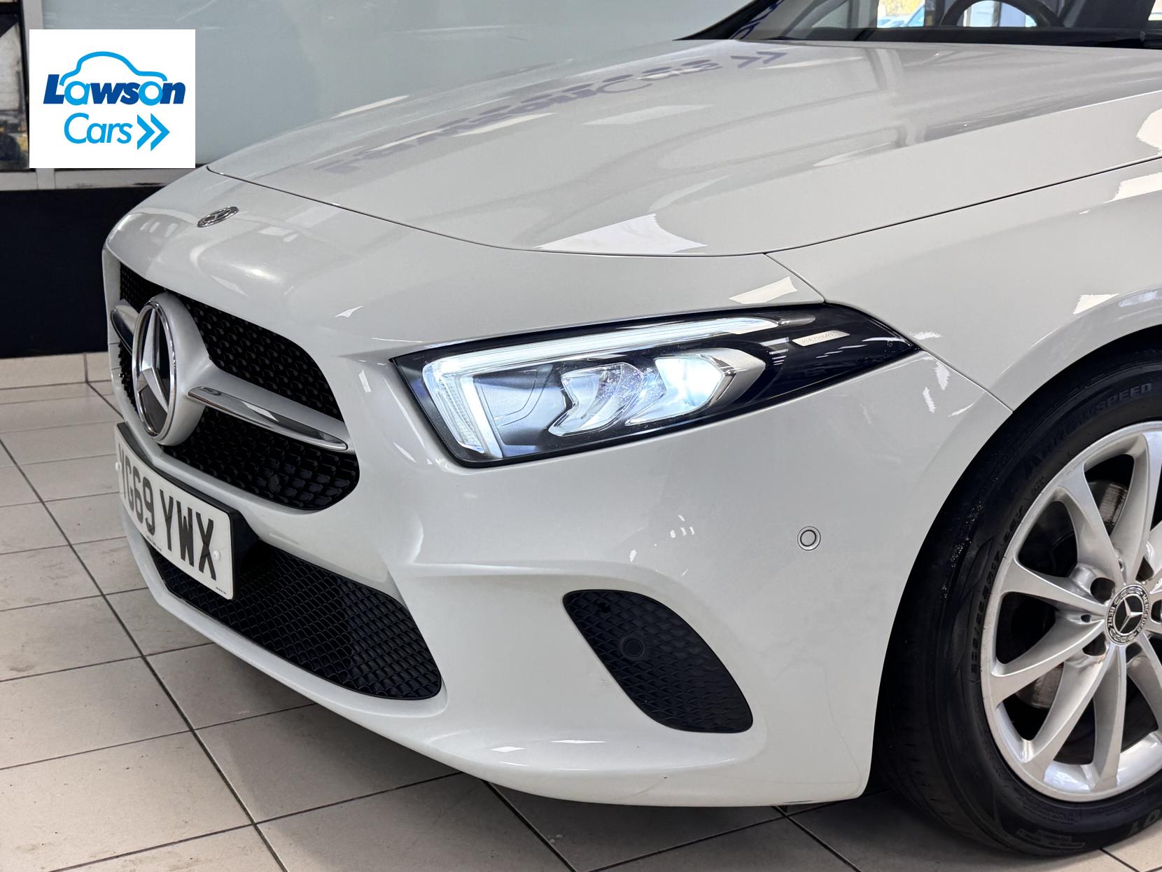 Mercedes-Benz A Class 1.5 A180d Sport (Executive) Hatchback 5dr Diesel 7G-DCT Euro 6 (s/s) (116 ps)