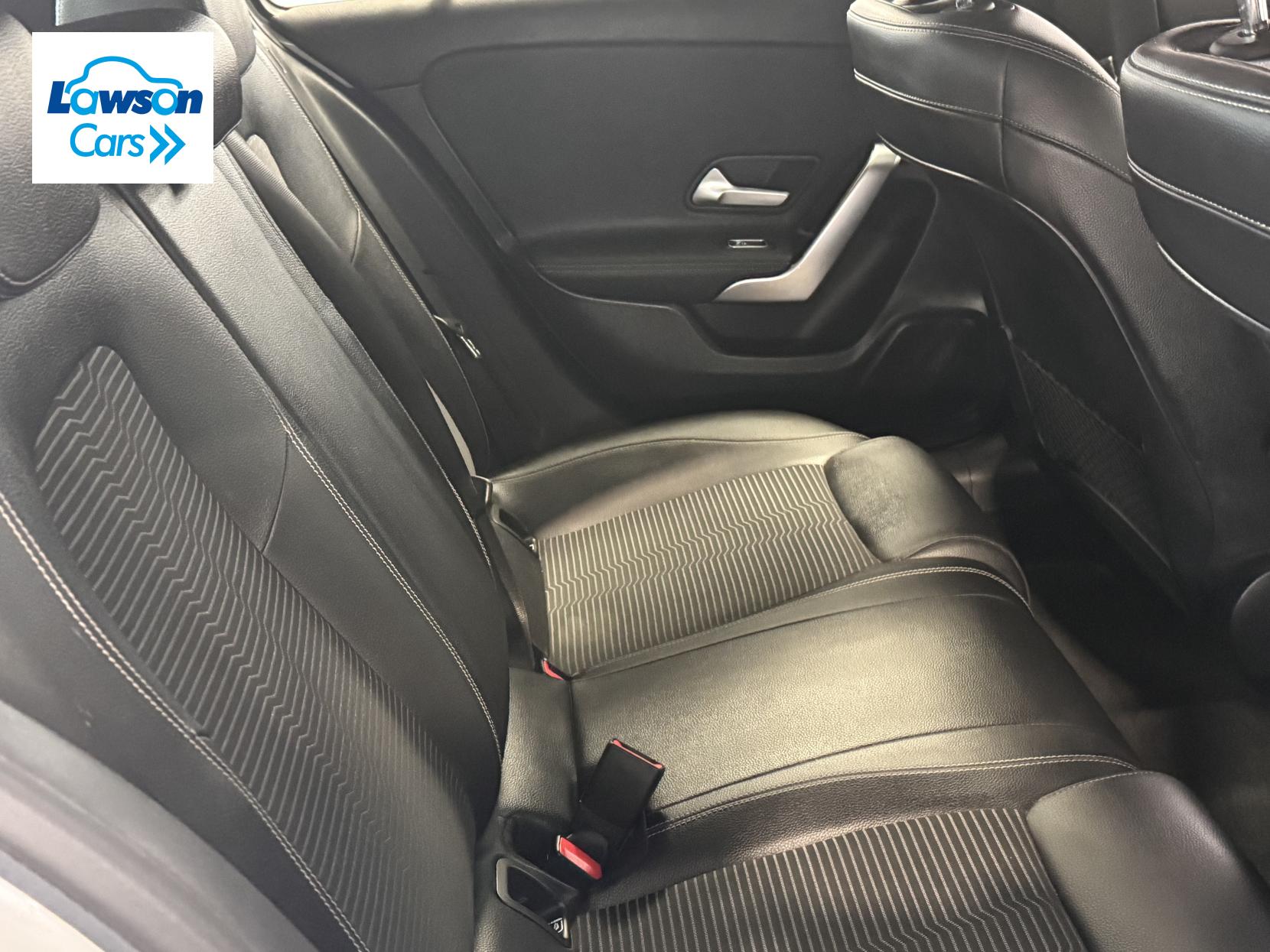 Mercedes-Benz A Class 1.5 A180d Sport (Executive) Hatchback 5dr Diesel 7G-DCT Euro 6 (s/s) (116 ps)