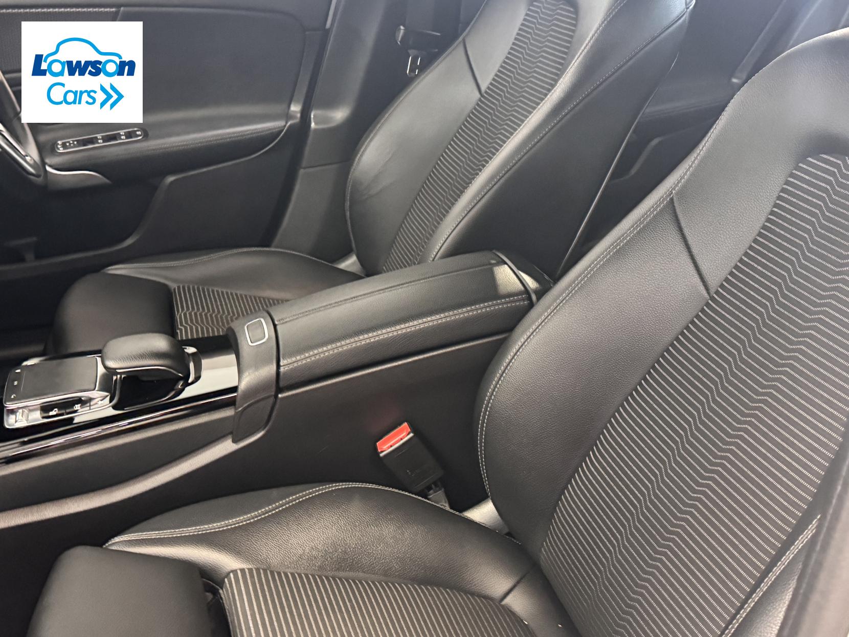 Mercedes-Benz A Class 1.5 A180d Sport (Executive) Hatchback 5dr Diesel 7G-DCT Euro 6 (s/s) (116 ps)