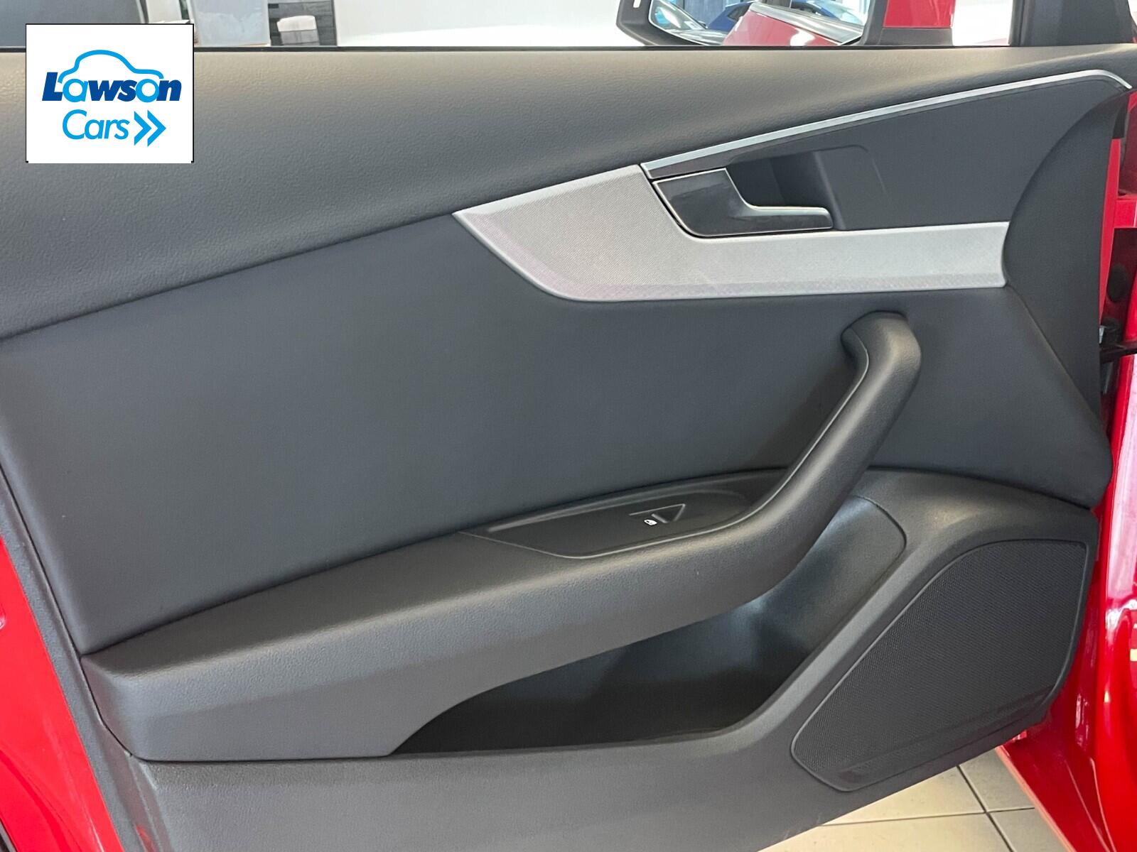 Audi A4 30 TDI Technik 4dr S Tronic