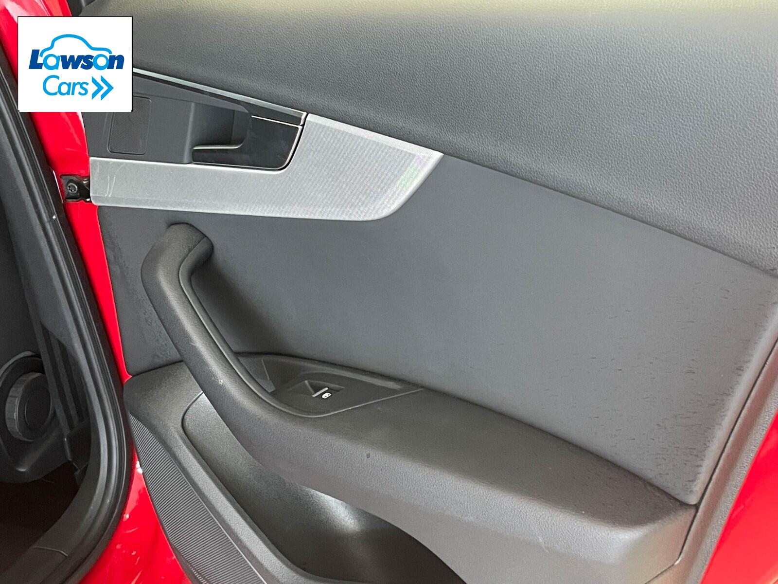 Audi A4 30 TDI Technik 4dr S Tronic