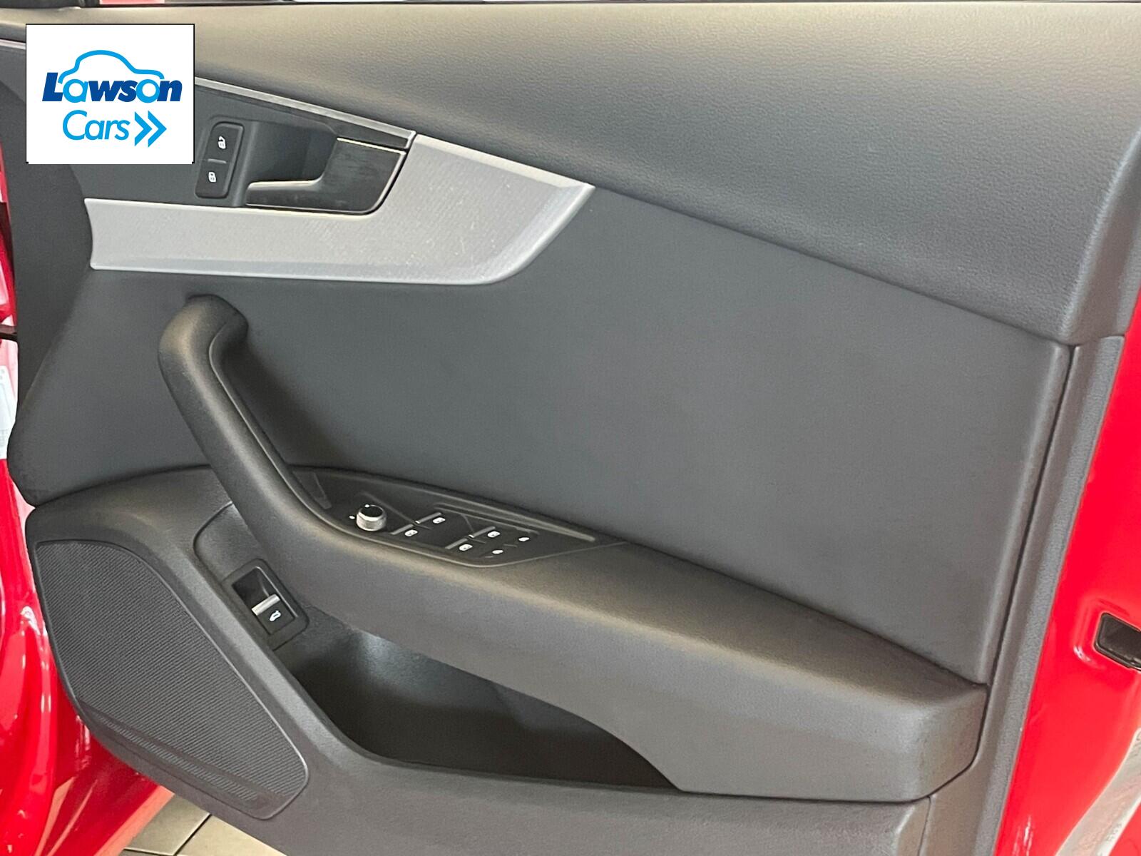 Audi A4 30 TDI Technik 4dr S Tronic