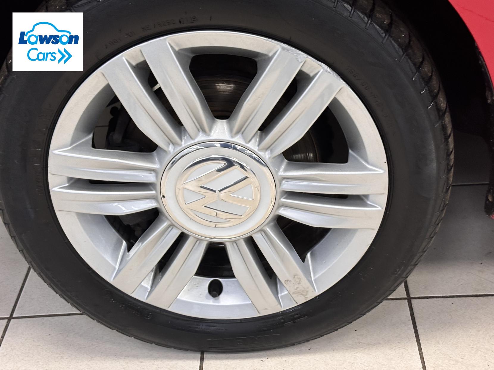 Volkswagen up! 1.0 High up! Hatchback 5dr Petrol Manual Euro 6 (s/s) (75 ps)