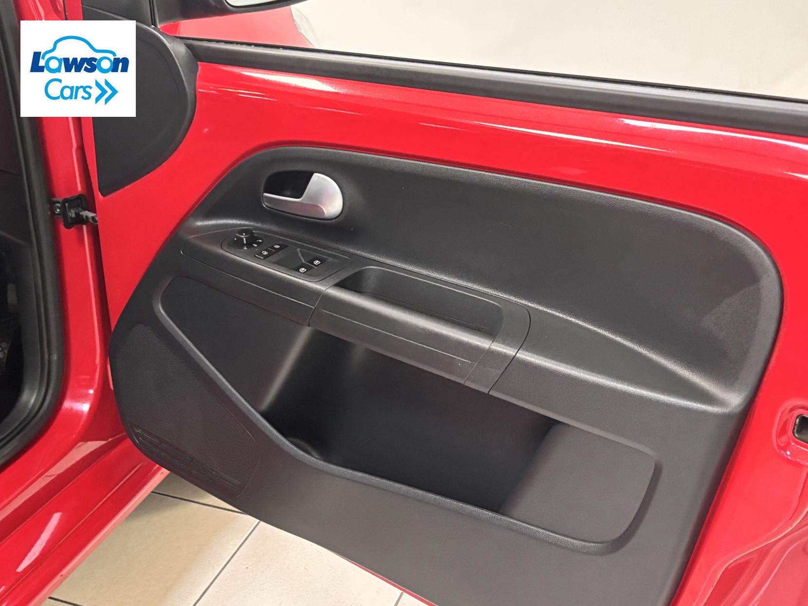 Volkswagen up! 1.0 High up! Hatchback 5dr Petrol Manual Euro 6 (s/s) (75 ps)