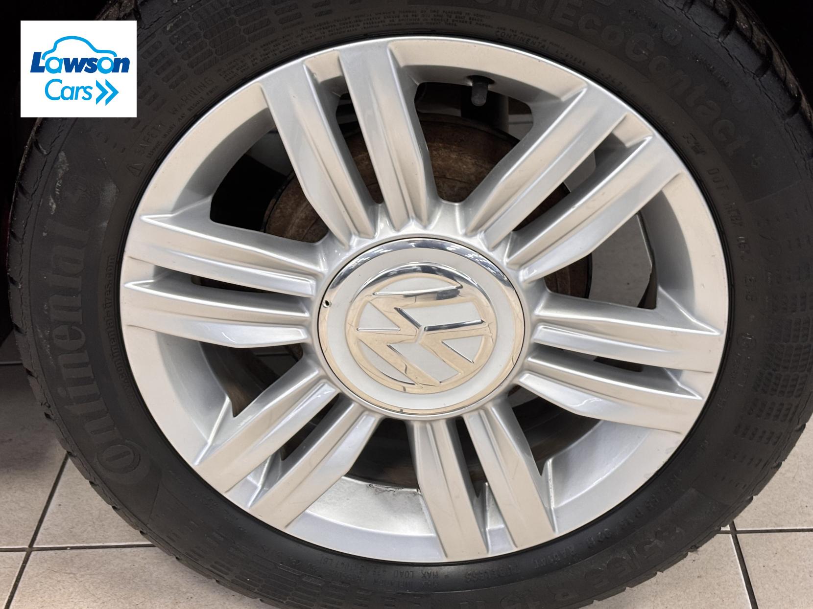 Volkswagen up! 1.0 High up! Hatchback 5dr Petrol Manual Euro 6 (s/s) (75 ps)