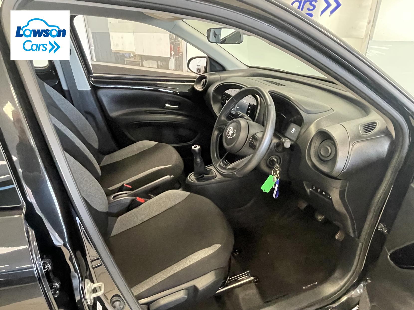 Toyota Aygo X 1.0 VVT-i Pure Hatchback 5dr Petrol Manual Euro 6 (s/s) (72 ps)