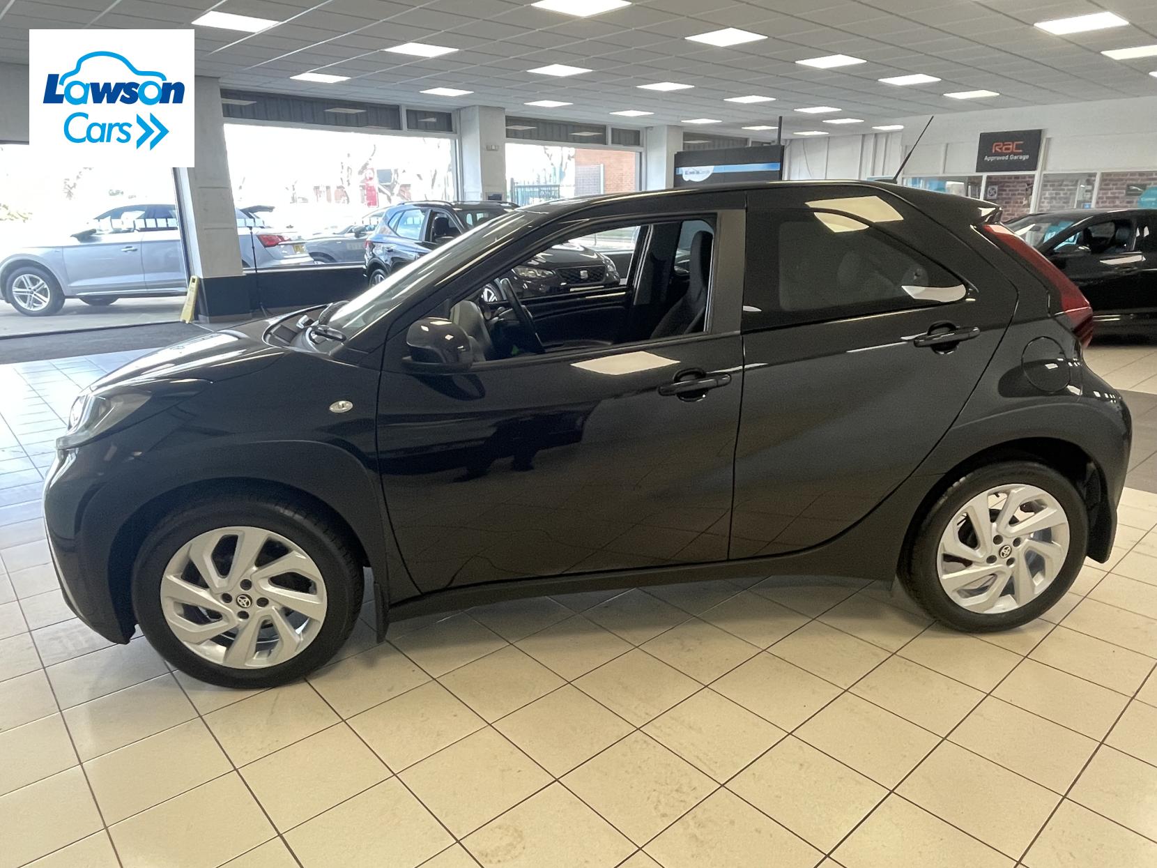 Toyota Aygo X 1.0 VVT-i Pure Hatchback 5dr Petrol Manual Euro 6 (s/s) (72 ps)