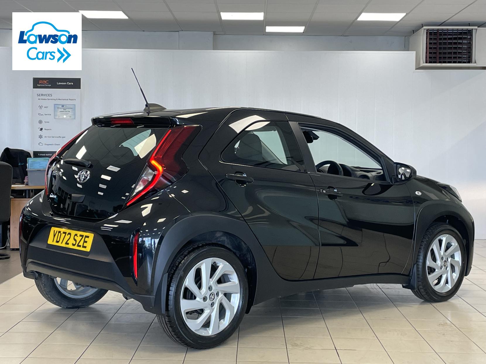 Toyota Aygo X 1.0 VVT-i Pure Hatchback 5dr Petrol Manual Euro 6 (s/s) (72 ps)